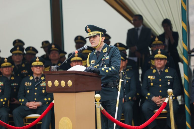 Oficializan designación de Fredy López Mendoza como comandante general de la PNP