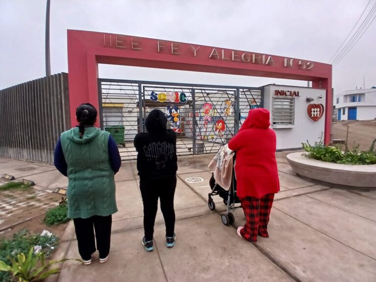 Mujer desconocida intentó llevarse a dos niñas de un colegio en Pampa Inalámbrica