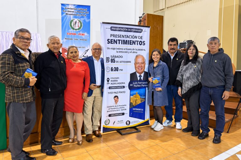Luis Fernando Núñez presentó su poemario “Sentimientos” en Mollendo