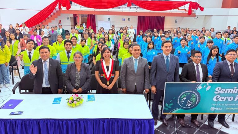 Municipalidad de Ilo reconoce labor ambiental de voluntarios de ASEZ y ASEZ WAO