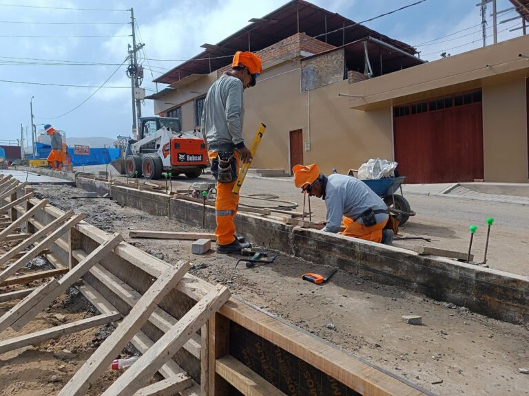 Exdirigente destaca avances en Villa Lourdes 