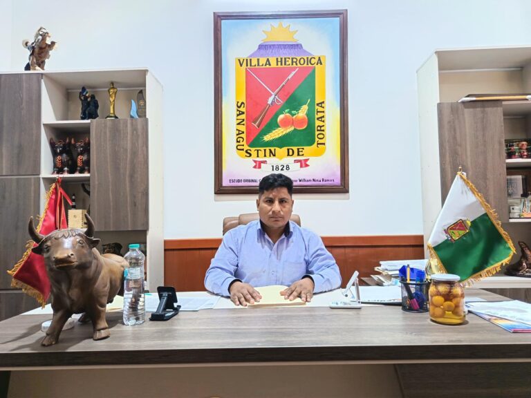 Omero Cuayla asume la conducción de la Municipalidad Distrital de Torata