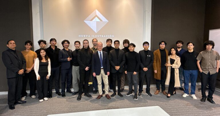 Oliver Stark presentó modelo de Estado antes de volver a PetroPerú