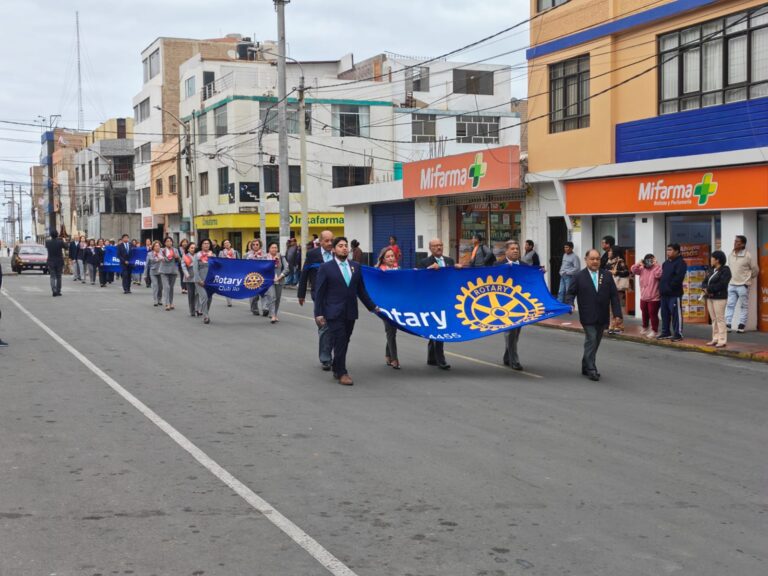 Rotary y UNAM protagonizan jornada cívica en Ilo