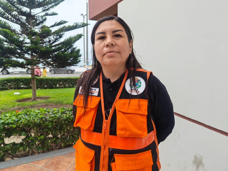Colocan sacos terreros en Boca del Sapo ante emergencia por DANA en Ilo