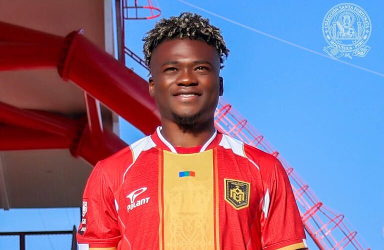 CD Moquegua estrena camiseta en homenaje a Santa Fortunata 