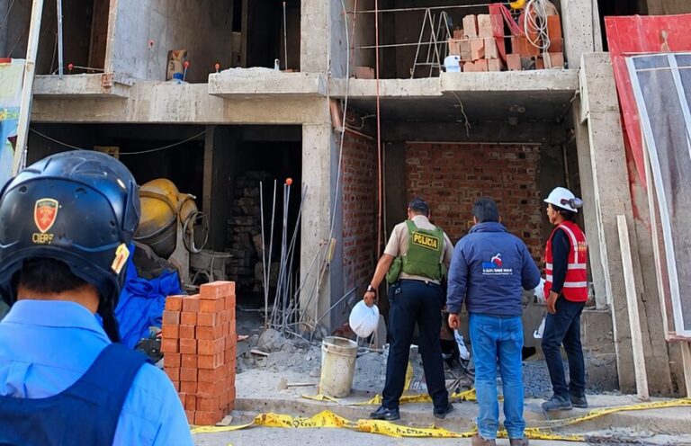 Trabajador muere al caer de cuarto piso de obra en Arequipa