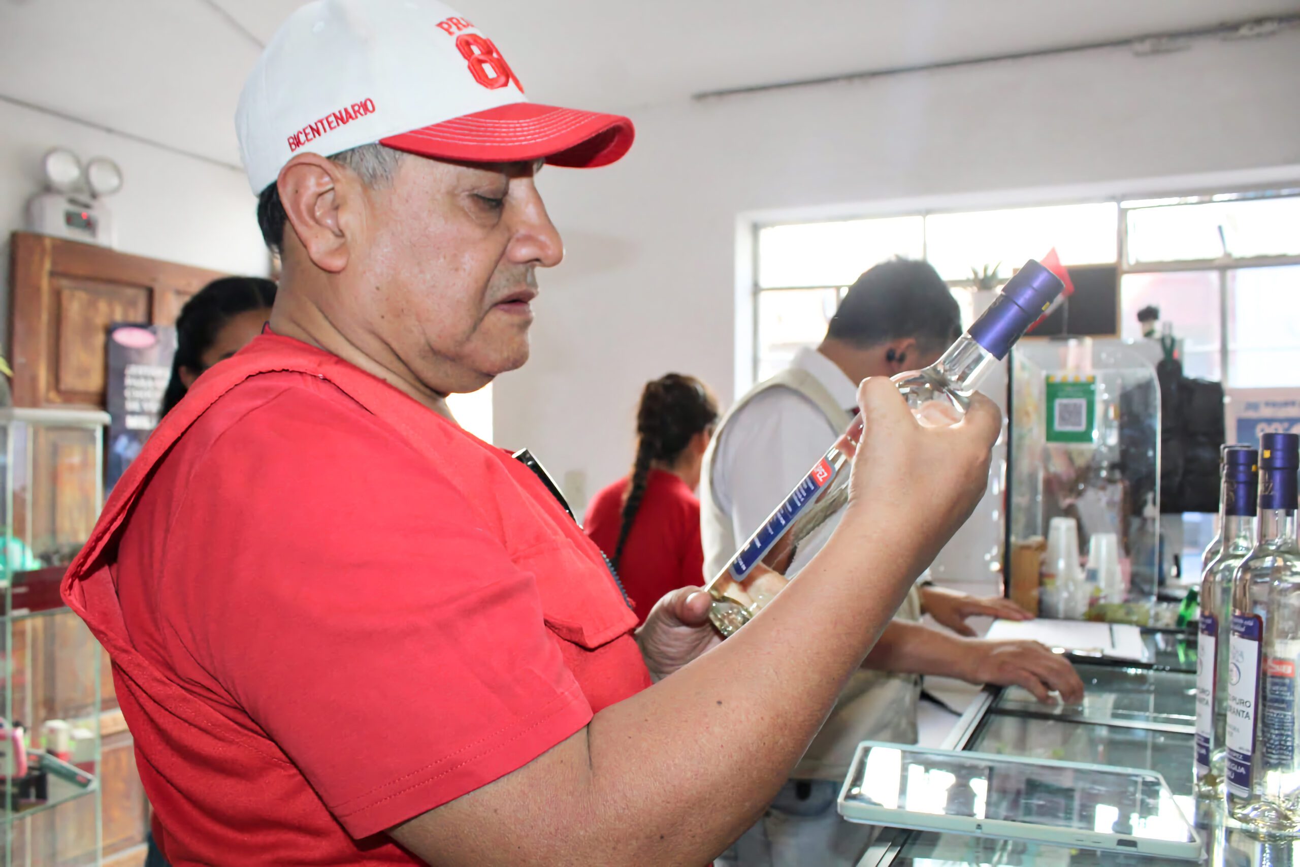 Continúa toma de muestras para Concurso Nacional del Pisco en Moquegua 1 Continua toma de muestras para Concurso Nacional del Pisco en Moquegua 02102026 2 scaled La Prensa Regional