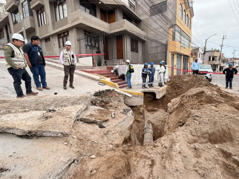 EPS Ilo repara tubería matriz en Miramar tras 3 días sin agua potable