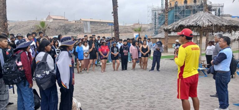 Más de 130 escolares visitan playas de Mollendo