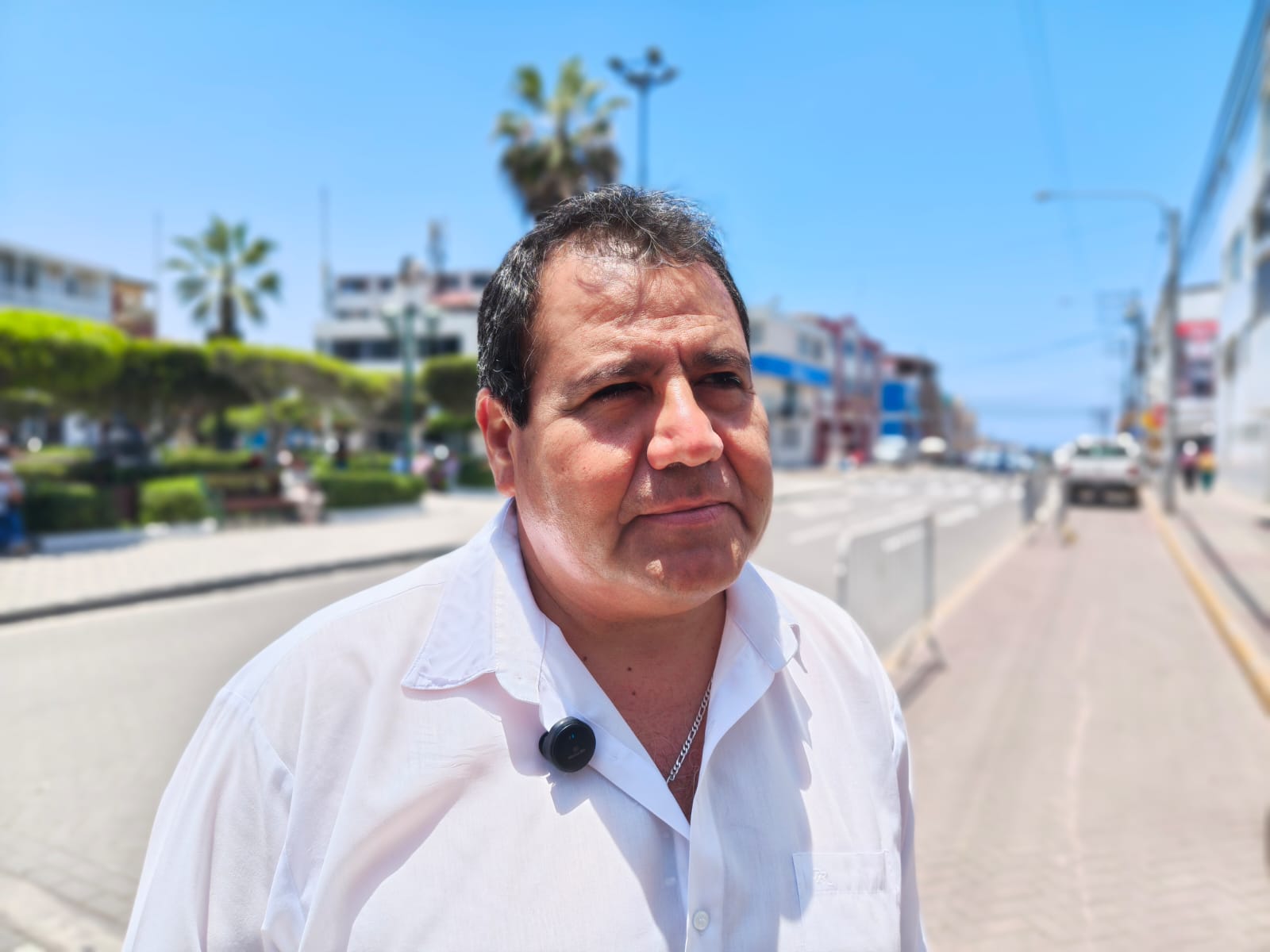 Impulsan mirabús turístico en Punta de Bombón 1 Gianni Pantigoso mirabus 21102026 La Prensa Regional