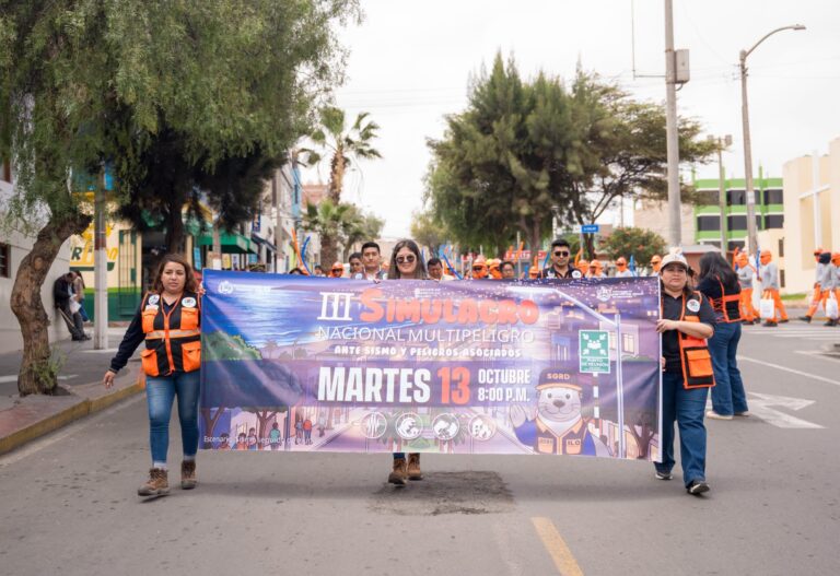 Instituciones de Ilo realizan marcha de sensibilización por Simulacro Multipeligro