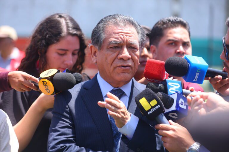 Vuelve la expulsión de escolares: Minedu anuncia nueva norma para faltas graves