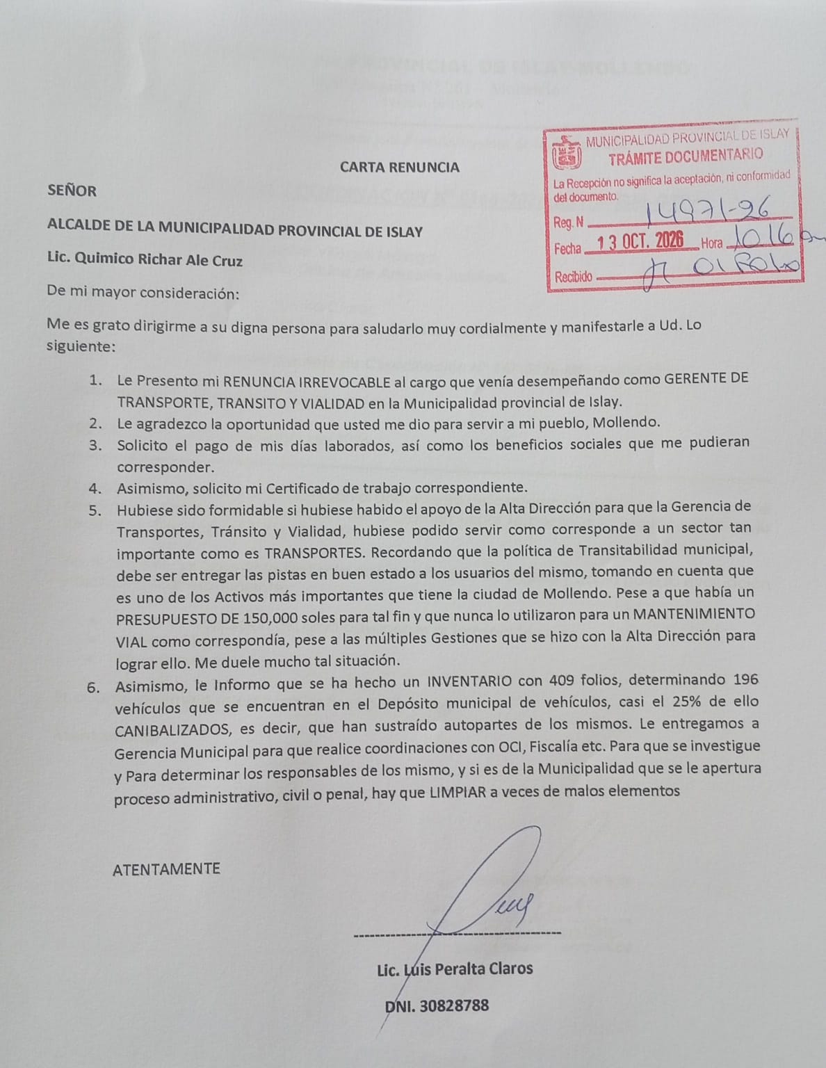 Islay: gerente de Transportes renuncia entre críticas a la gestión municipal 1 Renuncia Luis Peralta gerente Transportes Mollendo 15102026 La Prensa Regional